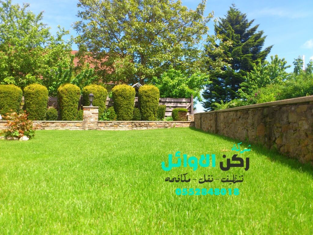 عامل تنسيق حدائق بالمدينة المنورة